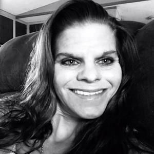 Meet your Posher, Kellie w